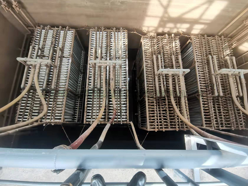 1000噸生活污水MBR膜組安裝現(xiàn)場（二）