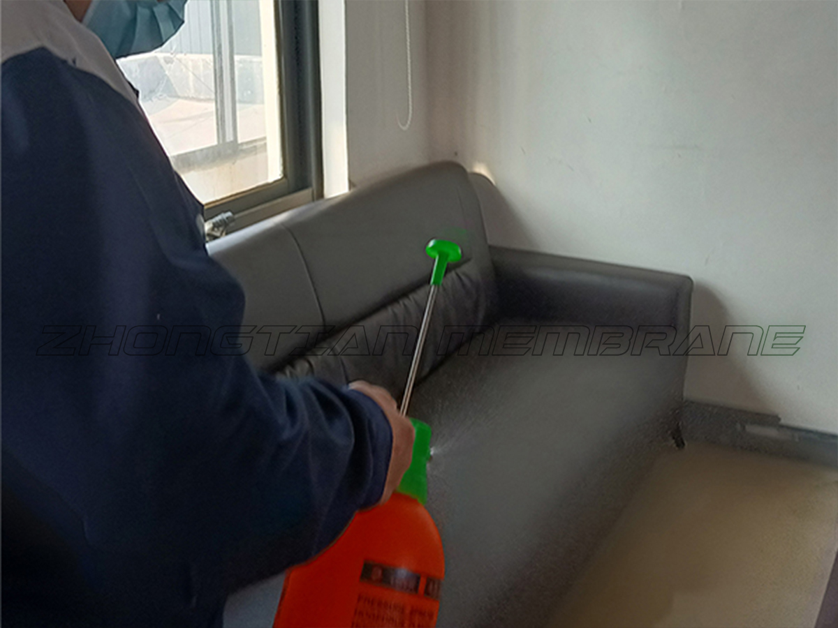 清潔消殺無死角 守好防疫“平安門”